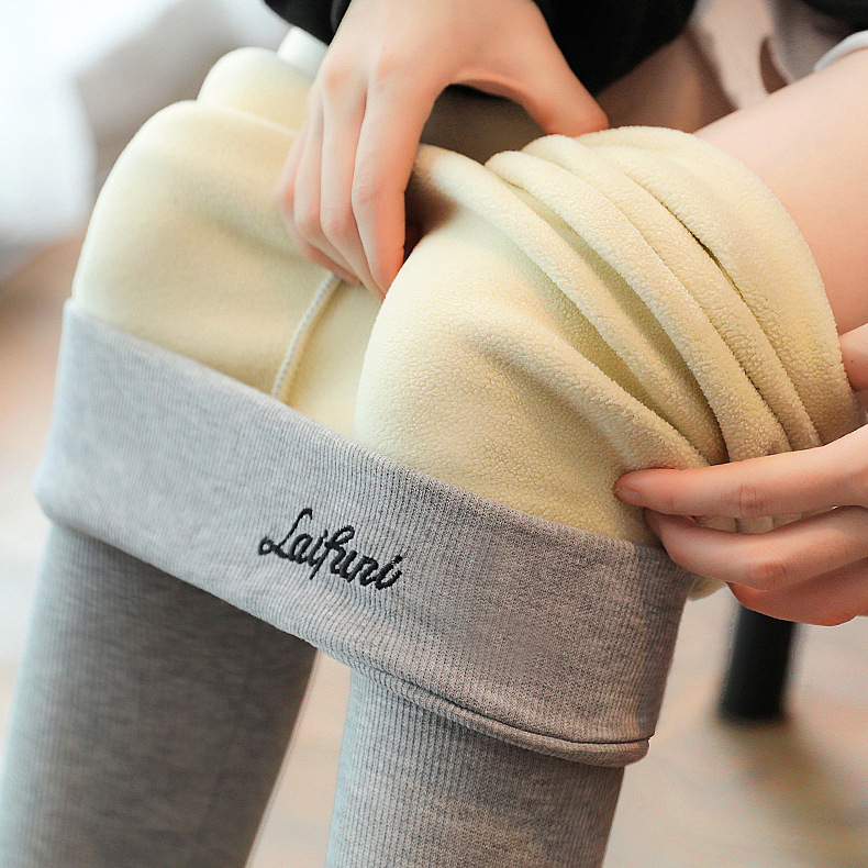 Leggings od polar flisa sa prugastim uzorkom, debeli materijal, uski kroj