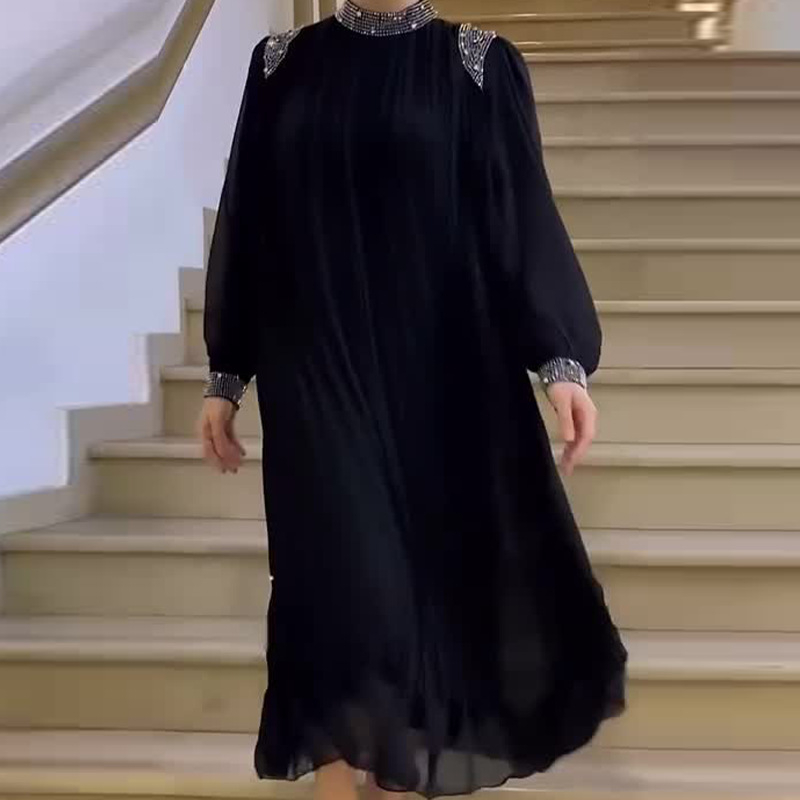 Poliészter A-vonalú hosszú ruha gyémántokkal díszített, kerek nyakkal és lámpaujjú ujjak