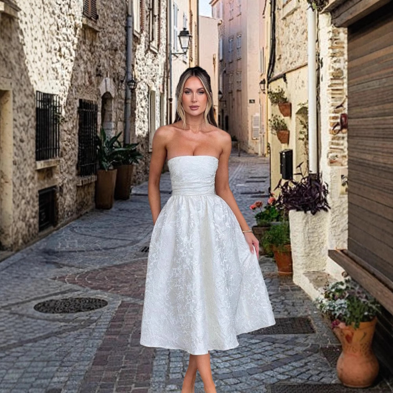 Haljina s tube-topom, jacquard satin, srednja duljina, visok struk, kroj princeze