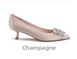 Γυναικείες γόβες με τετράγωνη αγκράβα, σατινένιο επάνω μέρος, μυτερό δάχτυλο, ψηλοί 6–8 cm, σόλα από καουτσούκ, πάτος από τεχνητό δέρμα