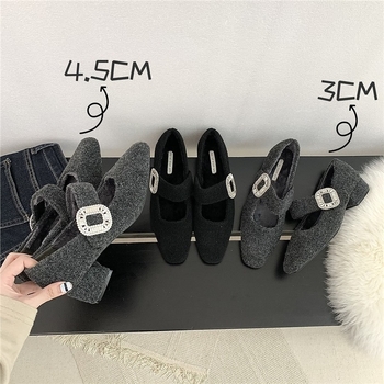 Γυναικεία Mary Jane παπούτσια με γούνινο εσωτερικό, άνω μέρος από σουέντ, τετράγωνη μύτη, χαμηλό παχύ τακούνι, πάτος από μαλλί