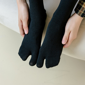 Женски чорапи със разделени пръсти, памук, едноцветни, средно дълги (Тип: чорапи; Материал: памук; Модел: едноцветен; Дължина: средно дълги; Пол: женски; Сезони: четири сезона)