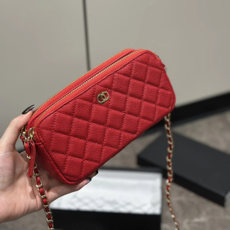 Kožna crossbody torbica s džepom za telefon, zatvoren otvor, horizontalni kvadratni oblik
