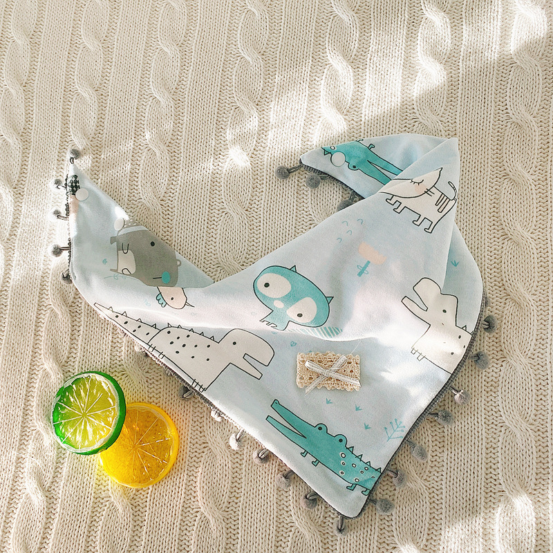 Bib pentru bebeluș din bumbac, triunghiular, închidere cu clips – stil prințesă