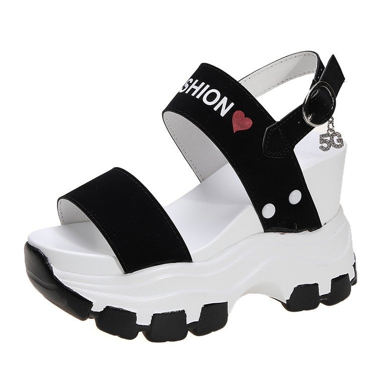 Ženske modne sandale s nubuk gornjim dijelom, PU đon, korejski stil, okrugla prst, kopča