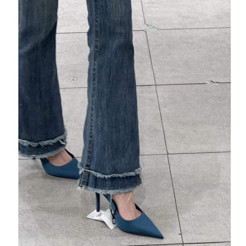 Satenski sandali s jednim remenom, otvoreni prsti, niski klin, slip-on