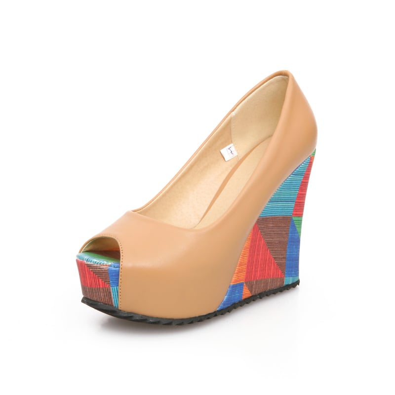 Sanda­le na platformi s otvorenim prstom u obliku riblje usta, gornji materijal Microfiber, potplat guma, unutarnji PU, stil ležeran (Upper: Microfiber; Toe: Fish-mouth; Sole: Rubber; Interior: PU; Style: Leisure)