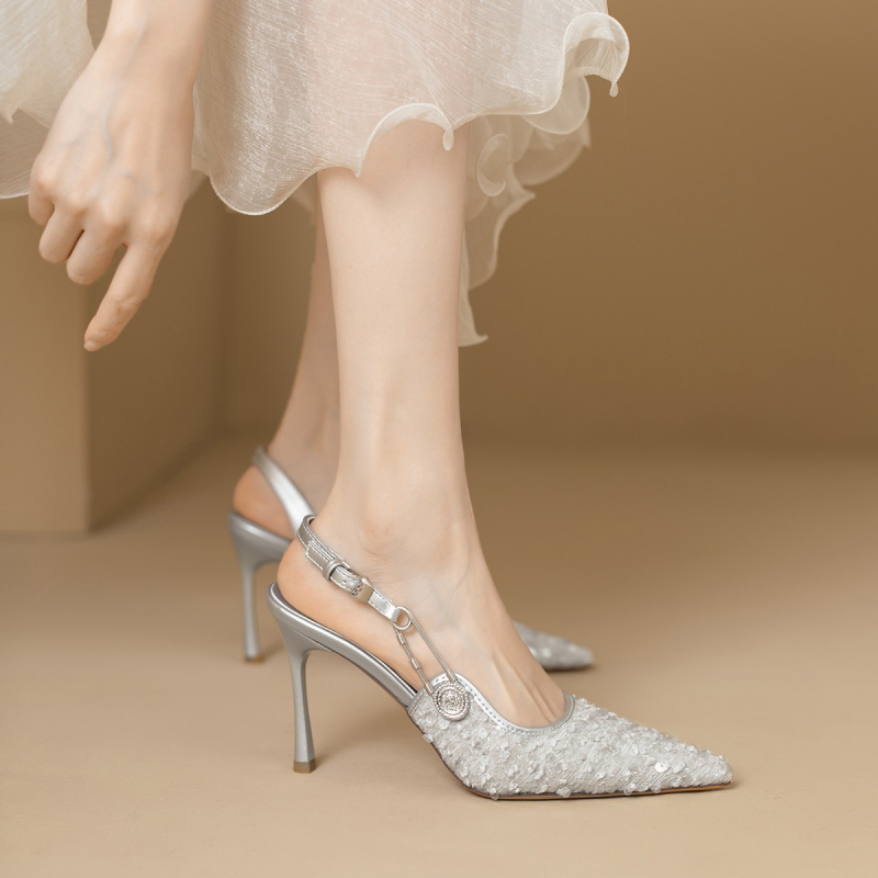 Stiletto sandale s oštrim vrhom, kopča, tanak potpetica 6–8 cm, gornji dio od umjetnog pliša