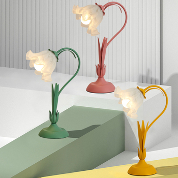 Φωτιστικό τραπεζιού με ανθισμένο σχέδιο, μοντέρνο μινιμαλιστικό στυλ • CRI ≥95 • 5W • τάση ≤36V • πλαστικό καπάκι λαμπάς • διακόπτης κουμπί