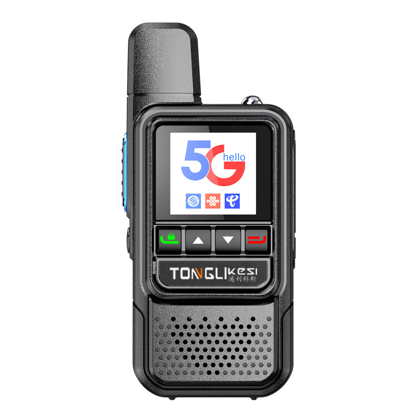 Tricos kézi adó-vevő >50 km hatótáv, 200 csatorna, RF kimeneti teljesítmény 1 W, 6800 mAh-s akkumulátor.