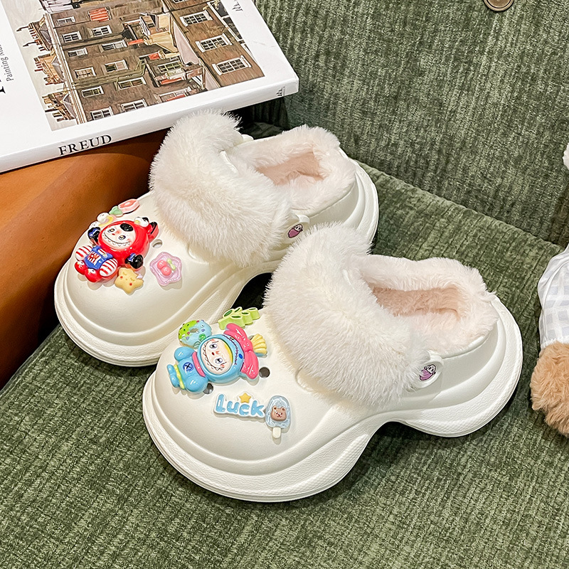 Ženske Crocs papuče – povećanje visine, fleece obložene, EVA gornji dio i potplat, debljina potplata 6 cm, Labubu serija, Cartoon Paradise stil, jesen 2025