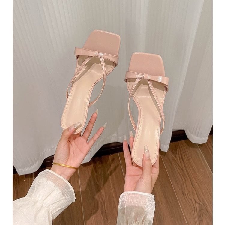 Πέδιλα με τακούνι γάτας και φιόγκο, PU επάνω, τετράγωνη μύτη, καουτσούκ σόλα, άνοιξη 2025