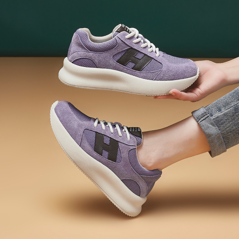 Női vastagtalpú tornacipő fűzőkkel – magasságot növelő, kerek orr, gumi talp