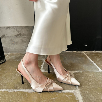 Sandale cu toc înalt, vârf ascuțit, cu funda (Material exterior: Super fiber; Material interior: Super fiber; Talpă: Cauciuc; Forma vârfului: Ascuțit; Sezon: Vara 2025)