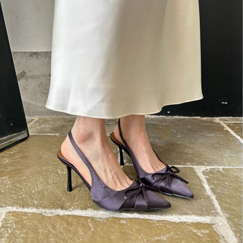 Sandale cu toc înalt, vârf ascuțit, cu funda (Material exterior: Super fiber; Material interior: Super fiber; Talpă: Cauciuc; Forma vârfului: Ascuțit; Sezon: Vara 2025)