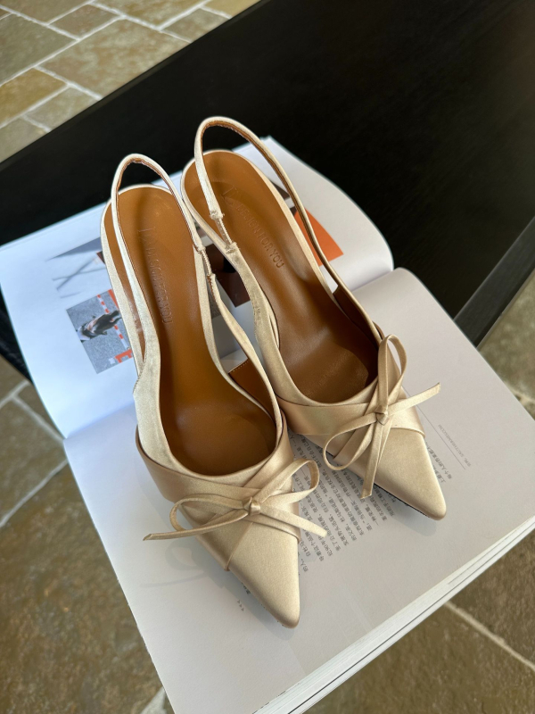 Sandale cu toc înalt, vârf ascuțit, cu funda (Material exterior: Super fiber; Material interior: Super fiber; Talpă: Cauciuc; Forma vârfului: Ascuțit; Sezon: Vara 2025)