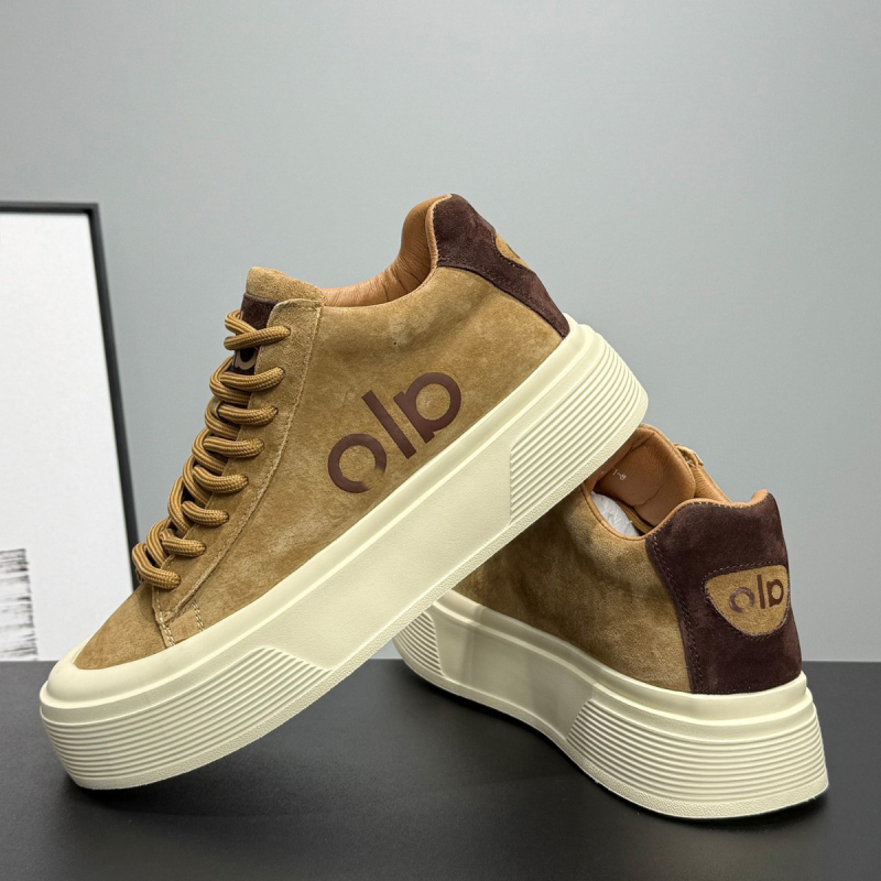 Férfi platformcipő: PU felsőrész, kerek orr, fűzős, 1–3 cm alacsony sarka, műanyag talp