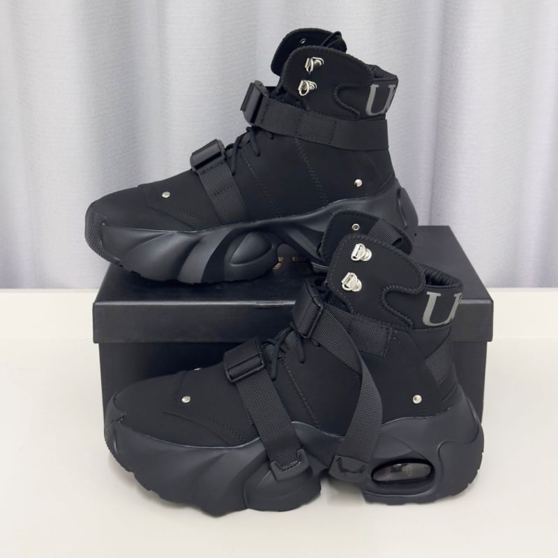 Ανδρικά μποτάκια Martin – ζεστά, χειμερινά μεσαίου ύψους, casual, Ultrafilm δέρμα επάνω, σόλα EVA φουσκωτή, μεσαίου ύψους φτέρνας 3–5 cm, στρογγυλός-μπροστινός, εσωτερικά με πλέγμα