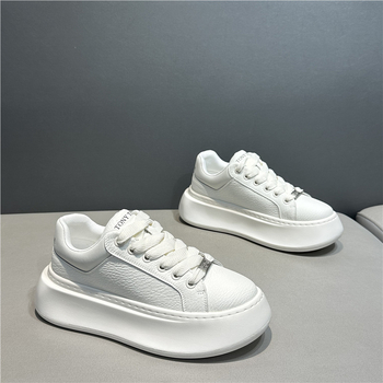 Férfi loaferek - Lycra felsőrész, fűzős záródás, csúcsos orr, lapos sarok, lélegző