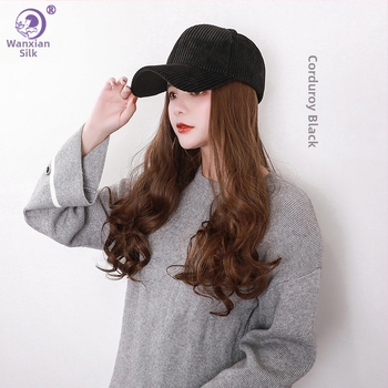 Perika s integriranom kapom – volumen kose, visokotemperaturna žica, mehanički proces