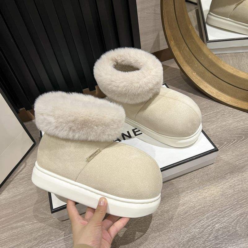 EVA talpú papucs, felső része több anyagból készült, rajzfilmszerű mintával, csúszásmentes és kopásálló mindennapi használatra