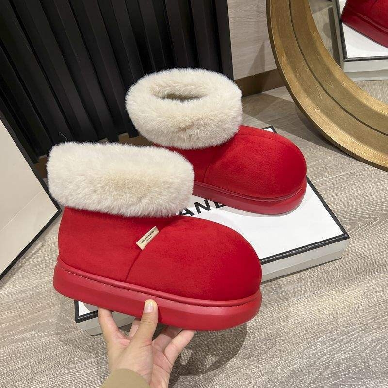 EVA talpú papucs, felső része több anyagból készült, rajzfilmszerű mintával, csúszásmentes és kopásálló mindennapi használatra