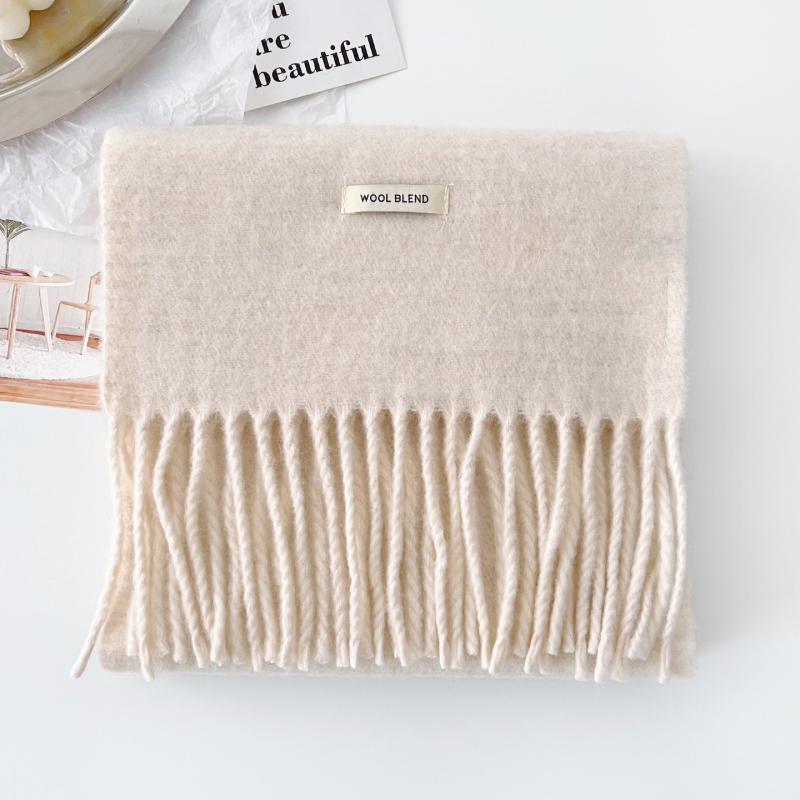 Вълнен шал, warp-knit тъкане, запазва топлината, зимен аксесоар с ресни