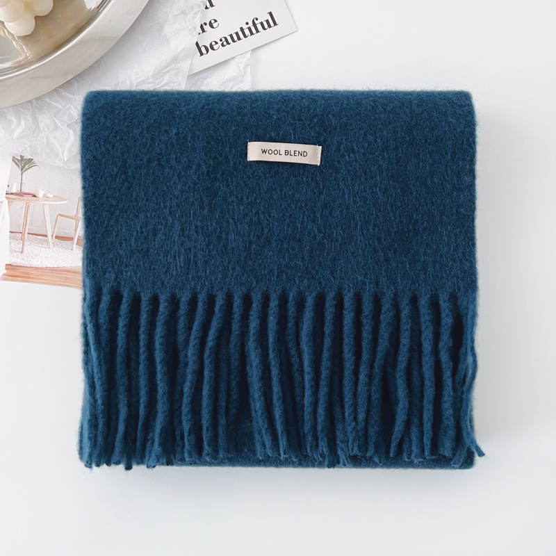 Вълнен шал, warp-knit тъкане, запазва топлината, зимен аксесоар с ресни