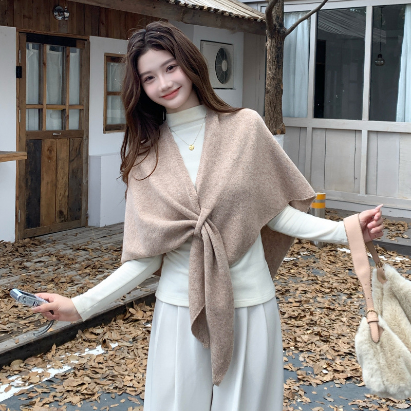 Ženski vuneni trokutasti šal, warp knitting tkanje, održava toplinu zimi, svestran stil
