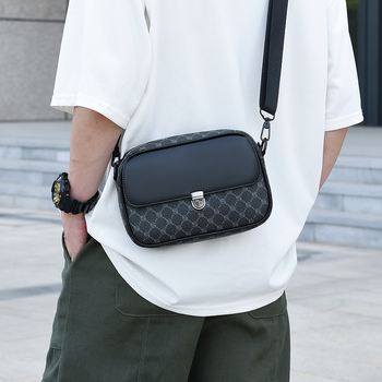 Geantă crossbody din piele PU pentru bărbați, model geometric, căptușeală poliester, impermeabilă, stil business commuting