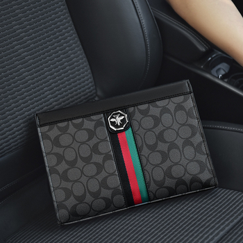 Clutch pentru bărbați din PVC, model carouri, curea pentru încheietură, căptușeală din poliester, rezistență la uzură