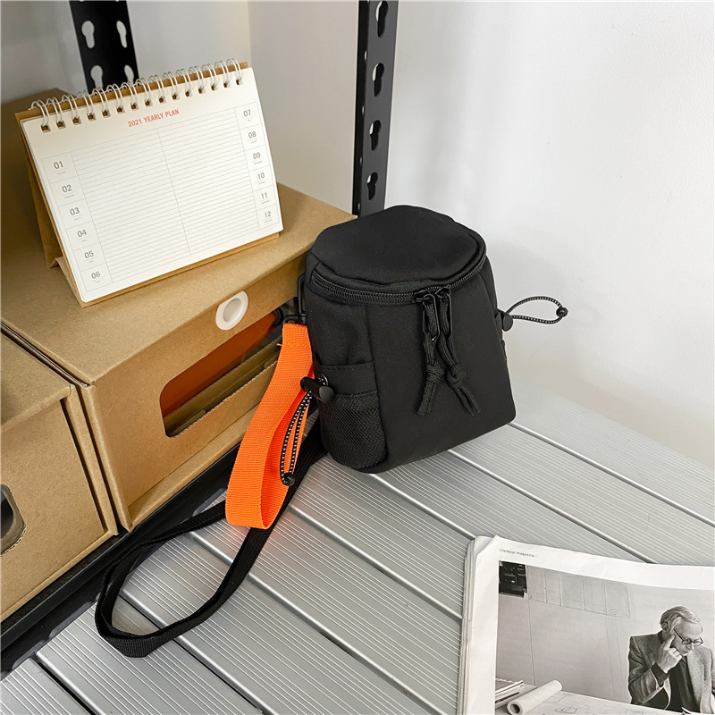 Lan Kannon LS863 Najlon Crossbody torba s vertikalnim kvadratnim siluetom - vodootporna, zatvarač, unutarnji džep za telefon, za muškarce
