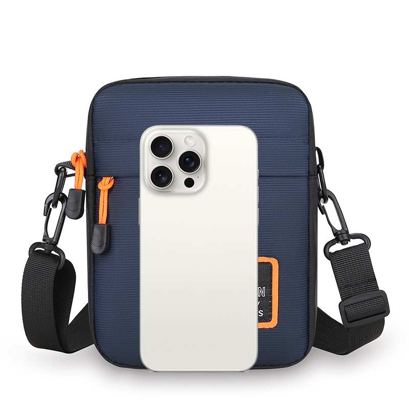 Férfi keresztpántos táska — városi egyszerűség; Anyag: Oxford szövet; Funkciók: ultrakönnyű, bővíthető; Mintázat: egyszínű; Belső: poliészter