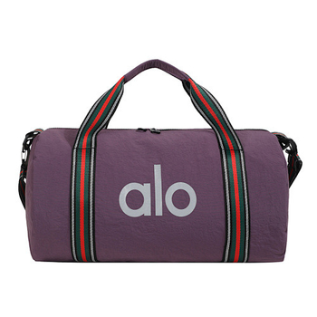 Alo crossbody torba, kapacitet 20-35L, najlon, vodootporna, ultra lagana, odjeljivanje suho-mokro, proširiva za putovanja i fitness