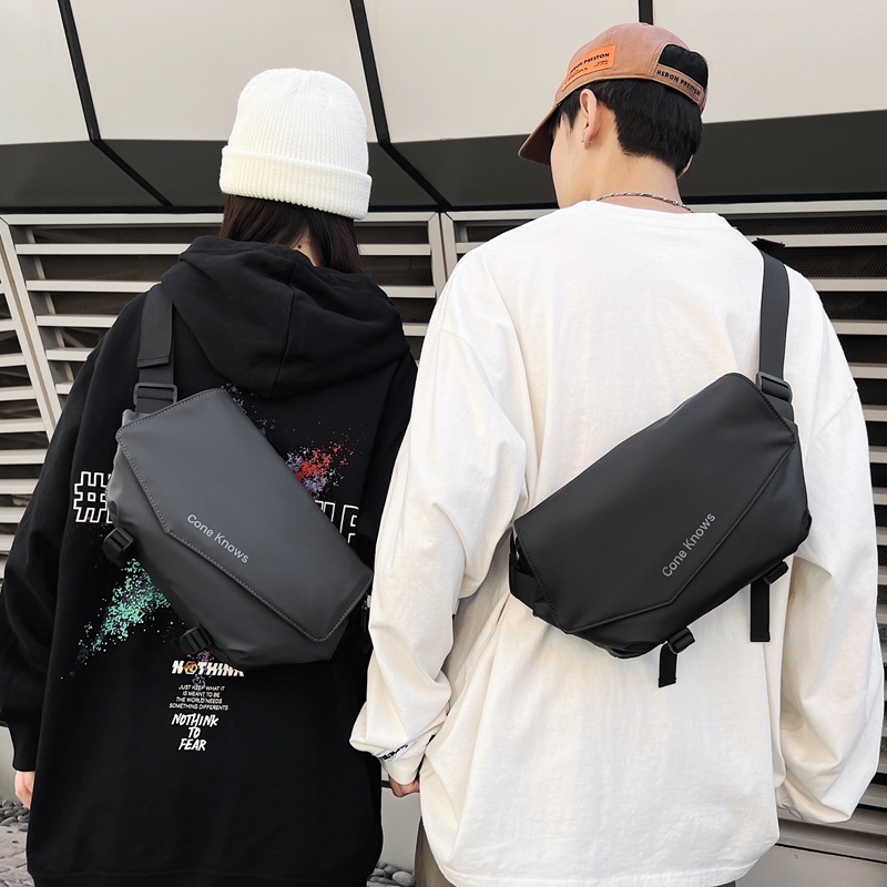 Muška crossbody torba s uličnim stilom, od Oxford platna, dizajn za smanjenje opterećenja, podstava od poliestera, jednodobni uzorak.