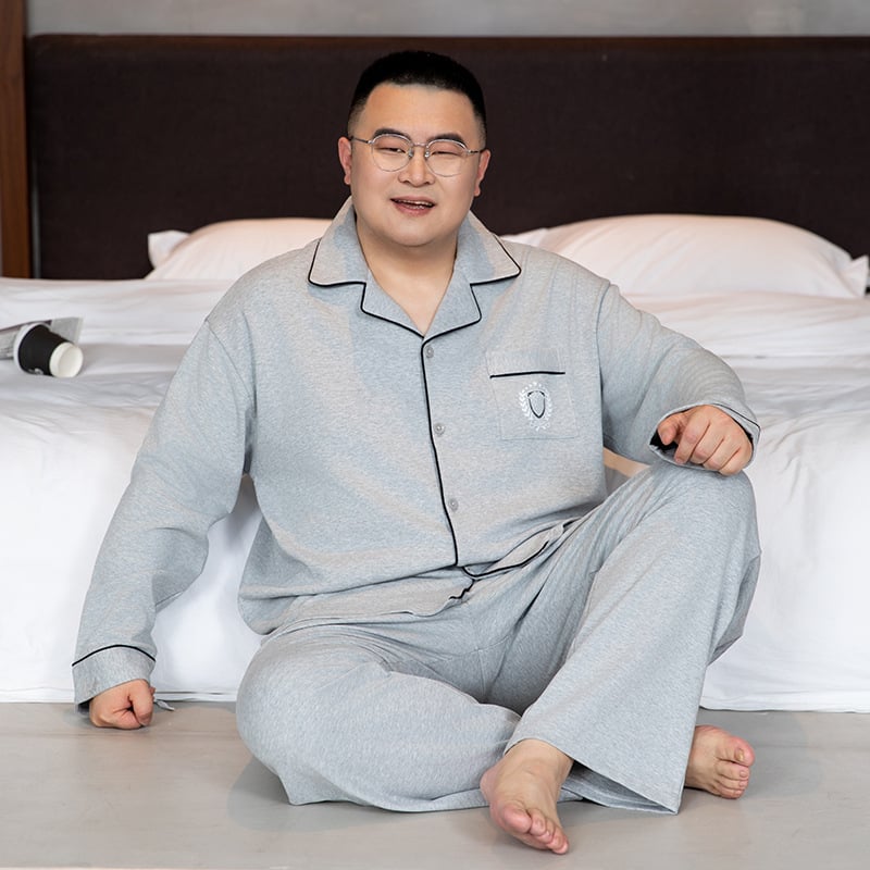 Ανδρικό σετ πιτζάμες από 100% βαμβάκι - καρντιγκάν τύπου με μακριά μανίκια, γιακά με πέτο, παντελόνια, μεσαίου βάρους ύφασμα 161-180 γρ./μ²