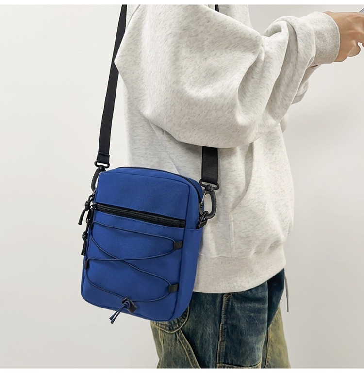 Muška crossbody torba - ulični stil, Oxford platno, otporna na habanje, podstava od poliestera, jednobojni dizajn
