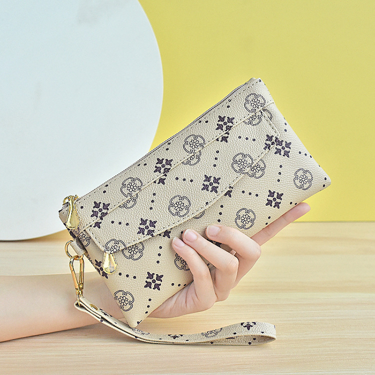 Mala kvadratna PU torbica, gradska jednostavnost, zatvarač, podstava od poliestera, ljeto 2024