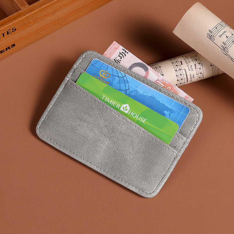 Držač kartica s velikim kapacitetom i ID spremnikom | PU materijal | Unisex | Proljeće 2025
