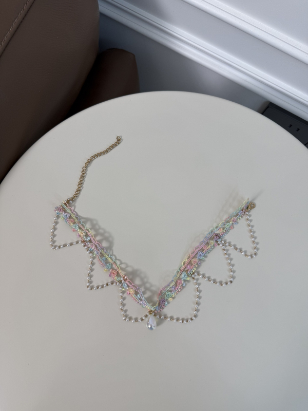 Ukosnica sa šljokicama — tkanina, ženski stil, zima 2024