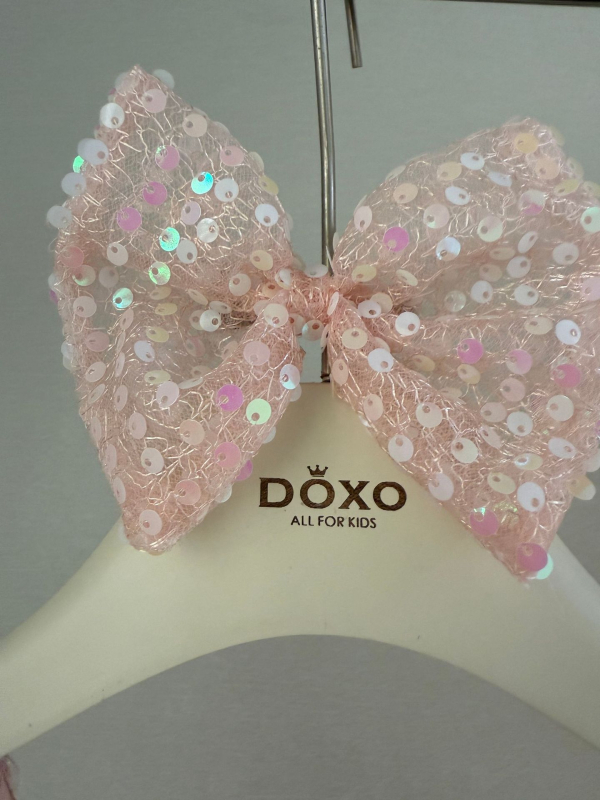 Ukosnica sa šljokicama — tkanina, ženski stil, zima 2024