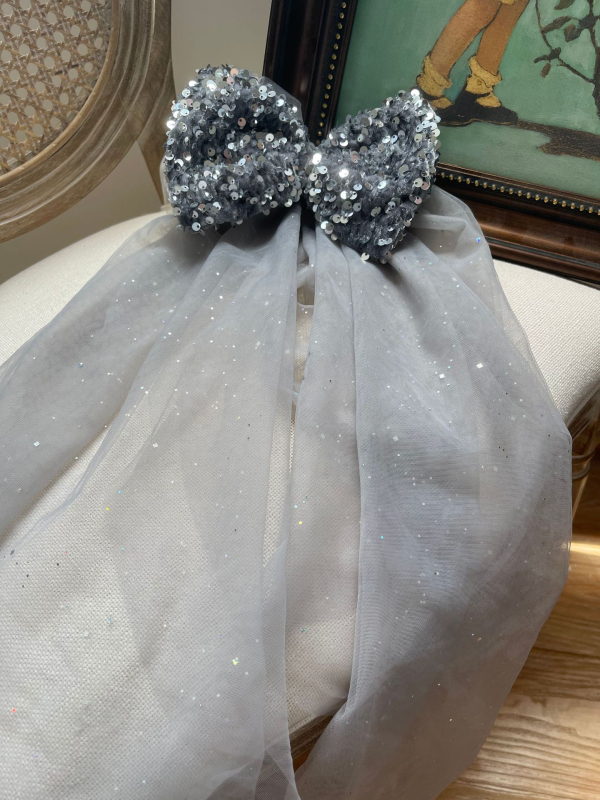 Ukosnica sa šljokicama — tkanina, ženski stil, zima 2024