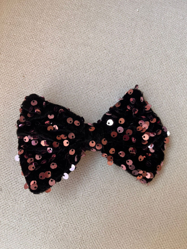 Ukosnica sa šljokicama — tkanina, ženski stil, zima 2024