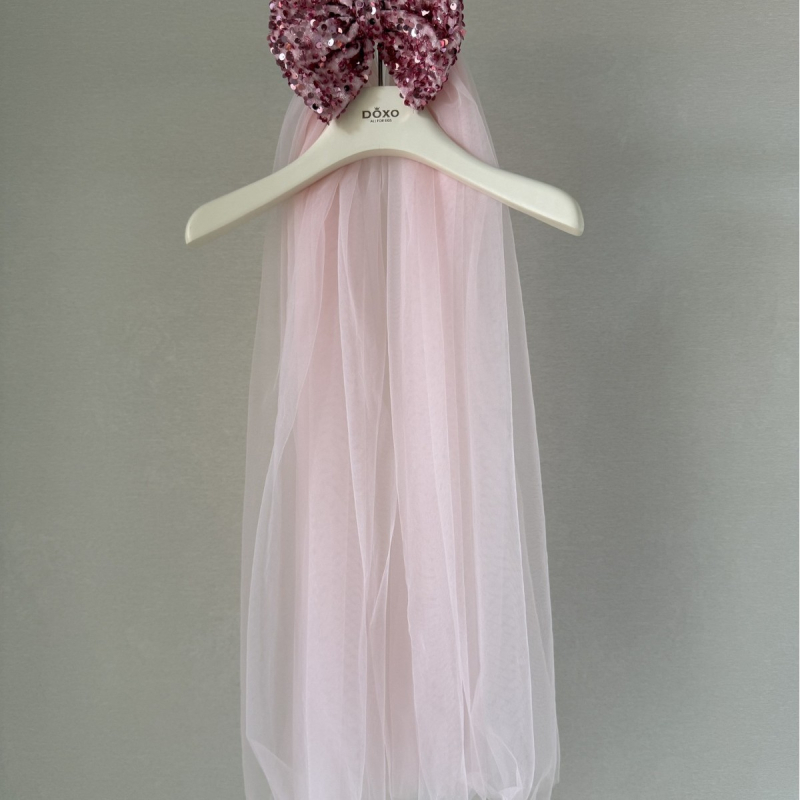 Ukosnica sa šljokicama — tkanina, ženski stil, zima 2024