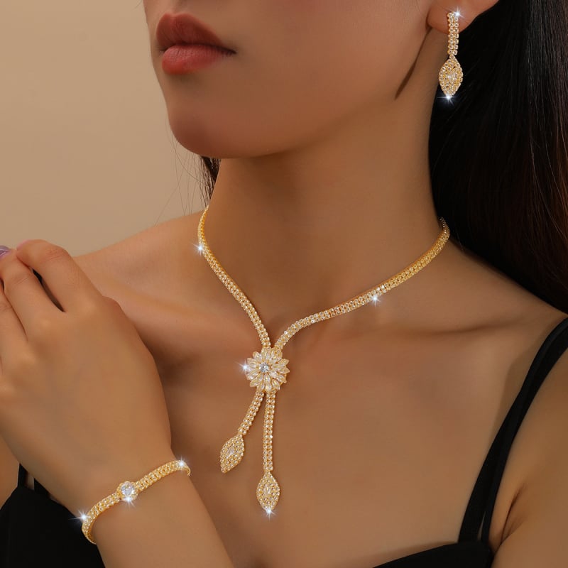 Σετ κοσμημάτων με ζιρζόνια: σκουλαρίκια, κολιέ και βραχιόλι με κανονική αλυσίδα, μοτίβο αστεριών και σελήνης, για γυναίκες