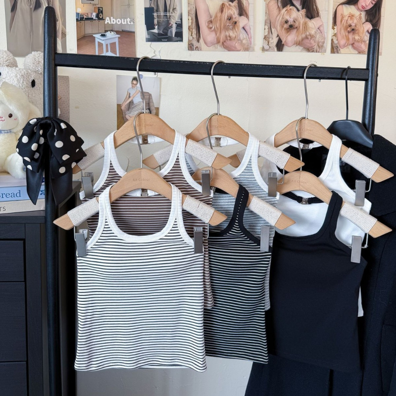 Pamučni cami halter s ugrađenim grudnjakom, duljina struka, srednji oblik košarice, fiksna košarica, korejski stil