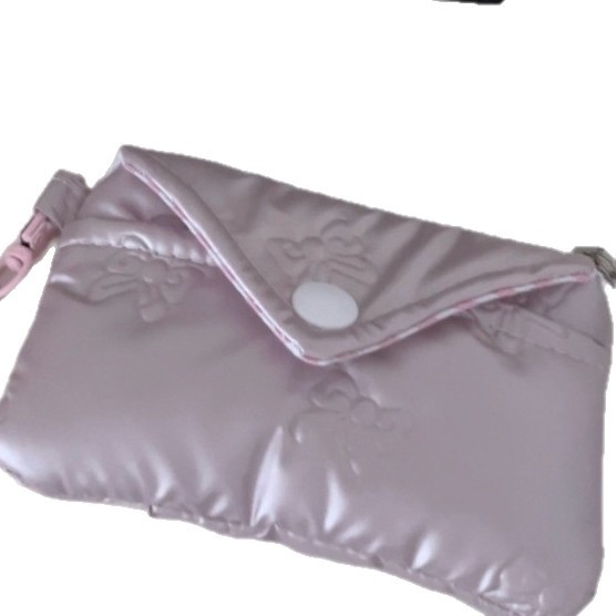 Mini PU presvlačeni torbica s quilted prugastim dizajnom, zatvarač – dvostruki organizator za kartice i slušalice, otporan na prašinu (Unisex)