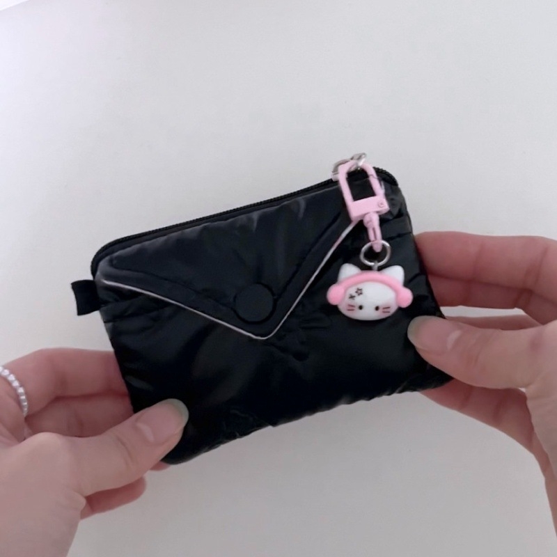 Mini PU presvlačeni torbica s quilted prugastim dizajnom, zatvarač – dvostruki organizator za kartice i slušalice, otporan na prašinu (Unisex)