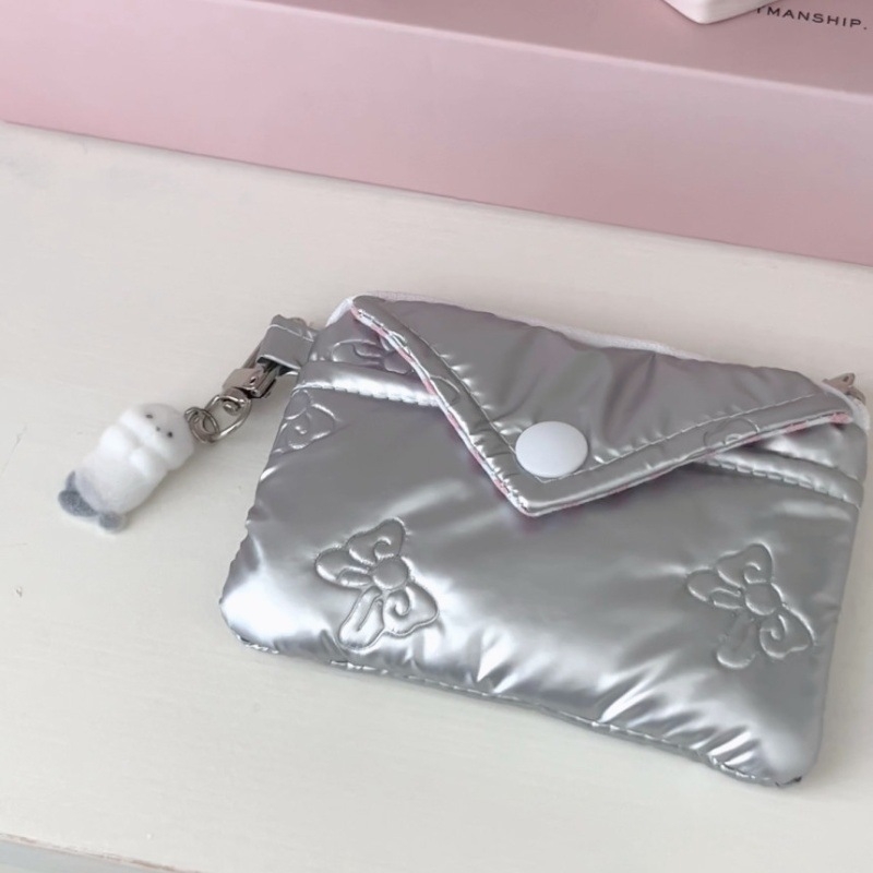 Mini PU presvlačeni torbica s quilted prugastim dizajnom, zatvarač – dvostruki organizator za kartice i slušalice, otporan na prašinu (Unisex)