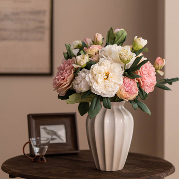 Pion csokor selyem virágokkal és grillezett szélekkel – Artistic Shadow